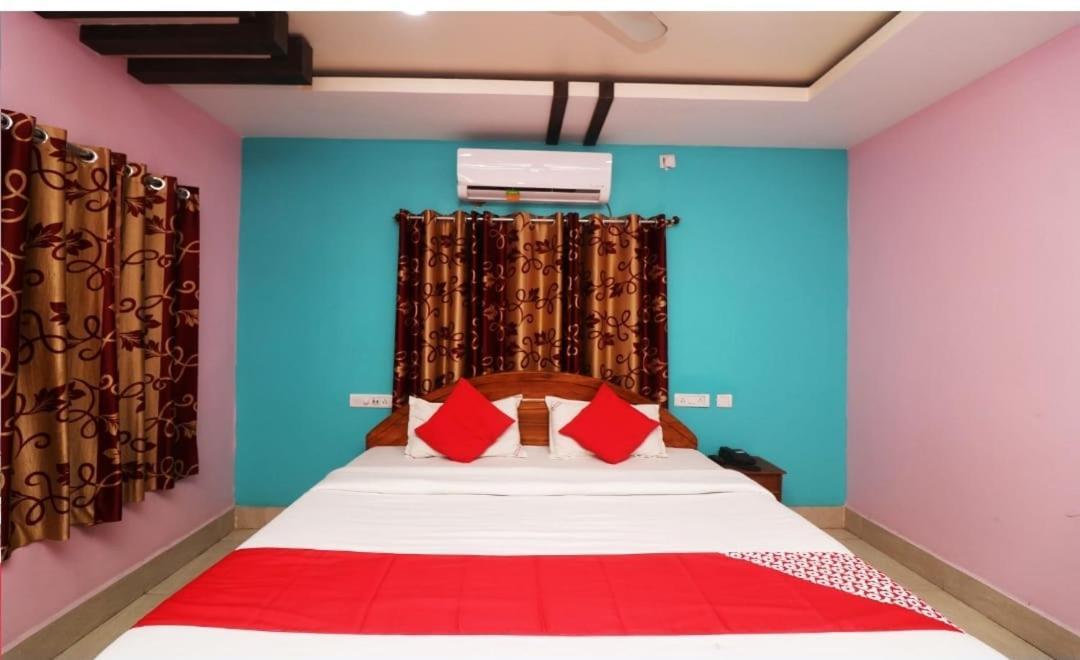 Hotel Ayush International Balasore Kültér fotó