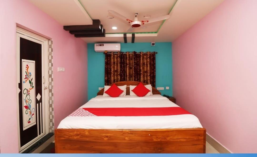 Hotel Ayush International Balasore Kültér fotó