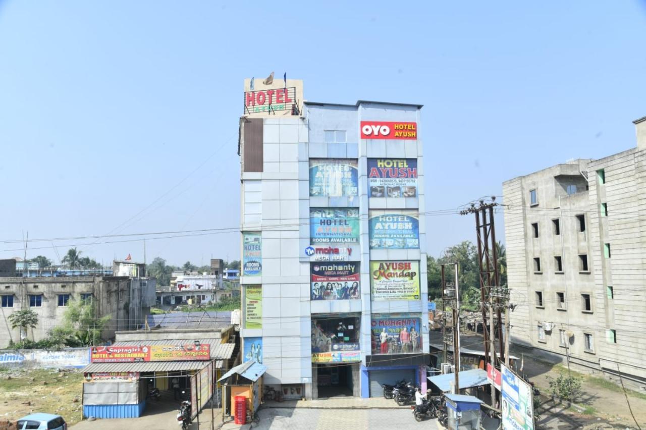 Hotel Ayush International Balasore Kültér fotó